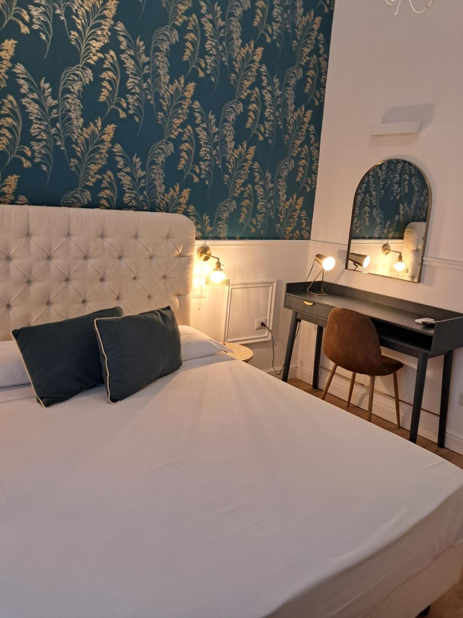 Domus Sirena Hotel Napoli Bagian luar foto